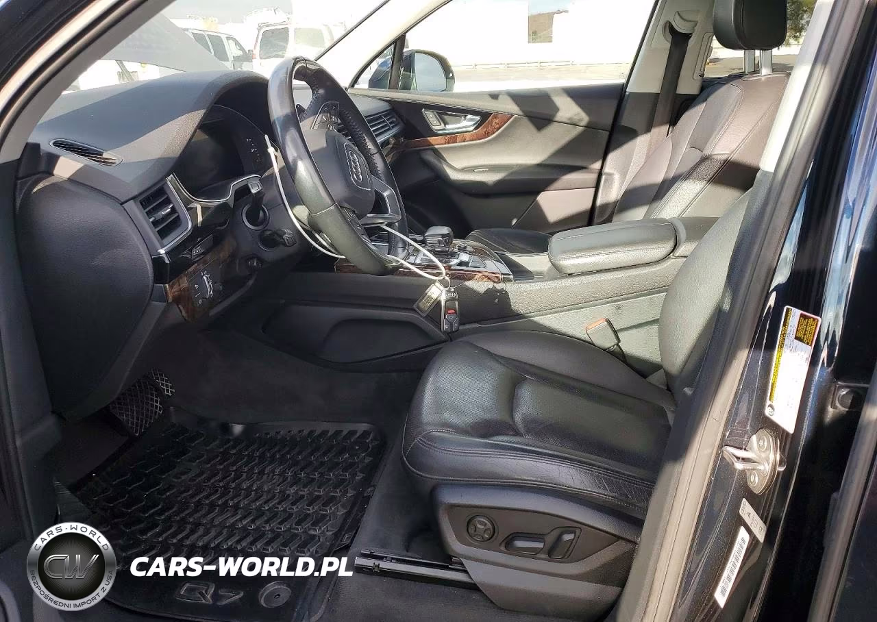 2017 Audi Q7 Premium Plus VIN:WA1LAAF76HD033457 - 7
