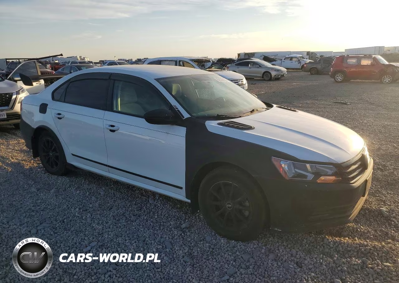 2017 Volkswagen Passat S VIN:1VWAT7A39HC041585 - 4