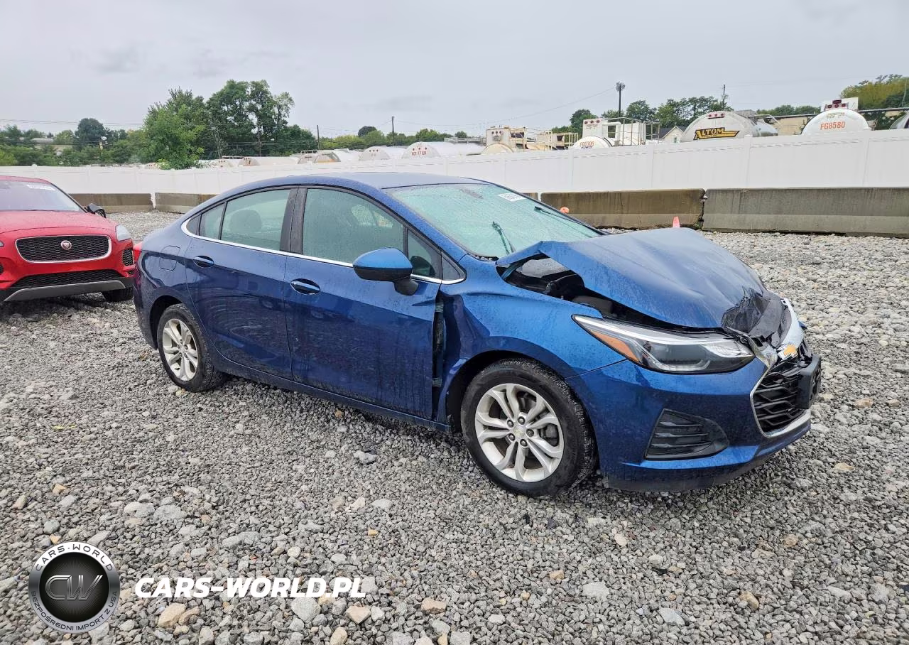 2019 Chevrolet Cruze Lt VIN:1G1BE5SM3K7125472 - 4