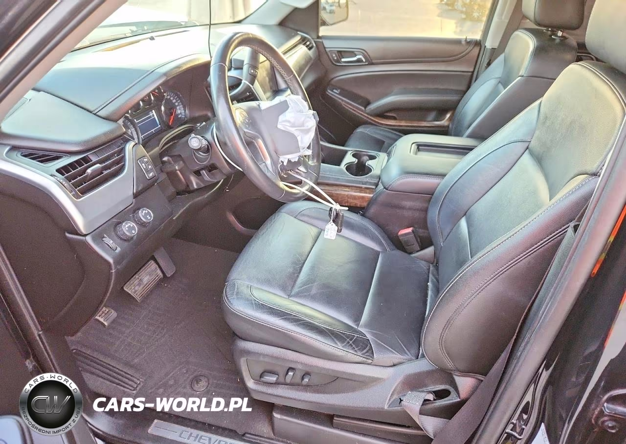 2019 Chevrolet Suburban K1500 Lt VIN:1GNSKHKCXKR367812 - 7