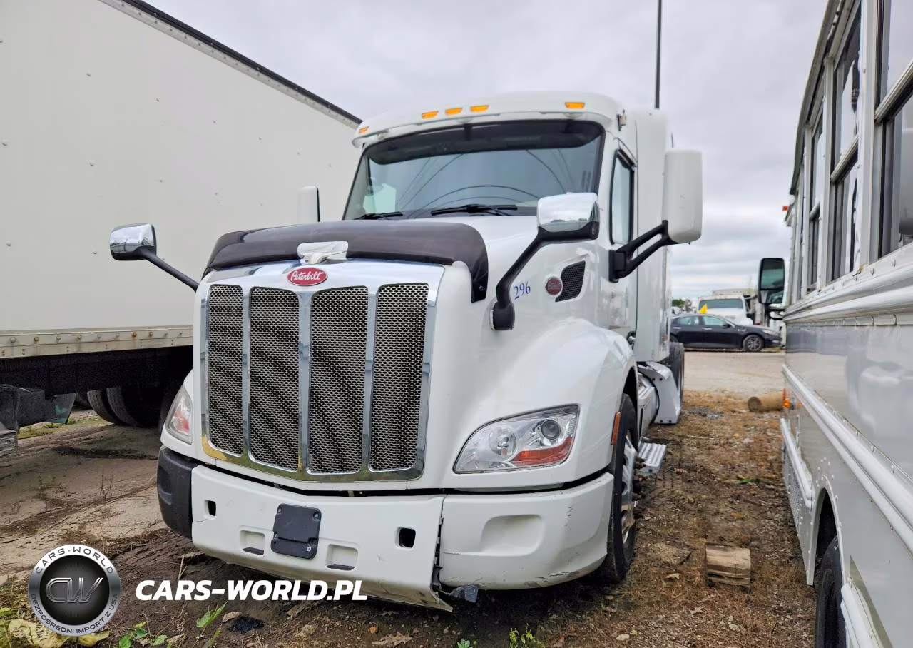 2019 Peterbilt 579 VIN:1XPBDP9X7KD268284 - 1