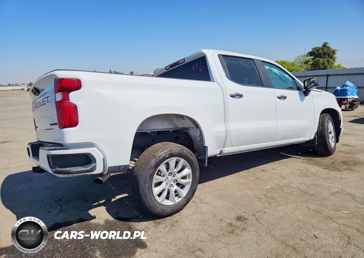 2024 Chevrolet Silverado C1500 Custom VIN:3GCPABEK2RG443129 - 3