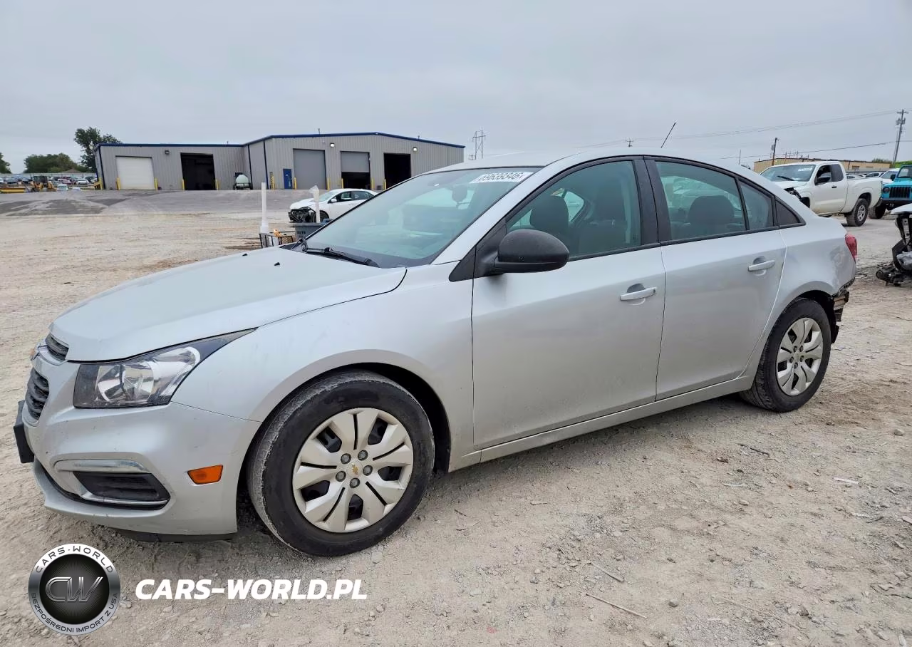 2015 Chevrolet Cruze Ls VIN:1G1PA5SG8F7100486 - 1