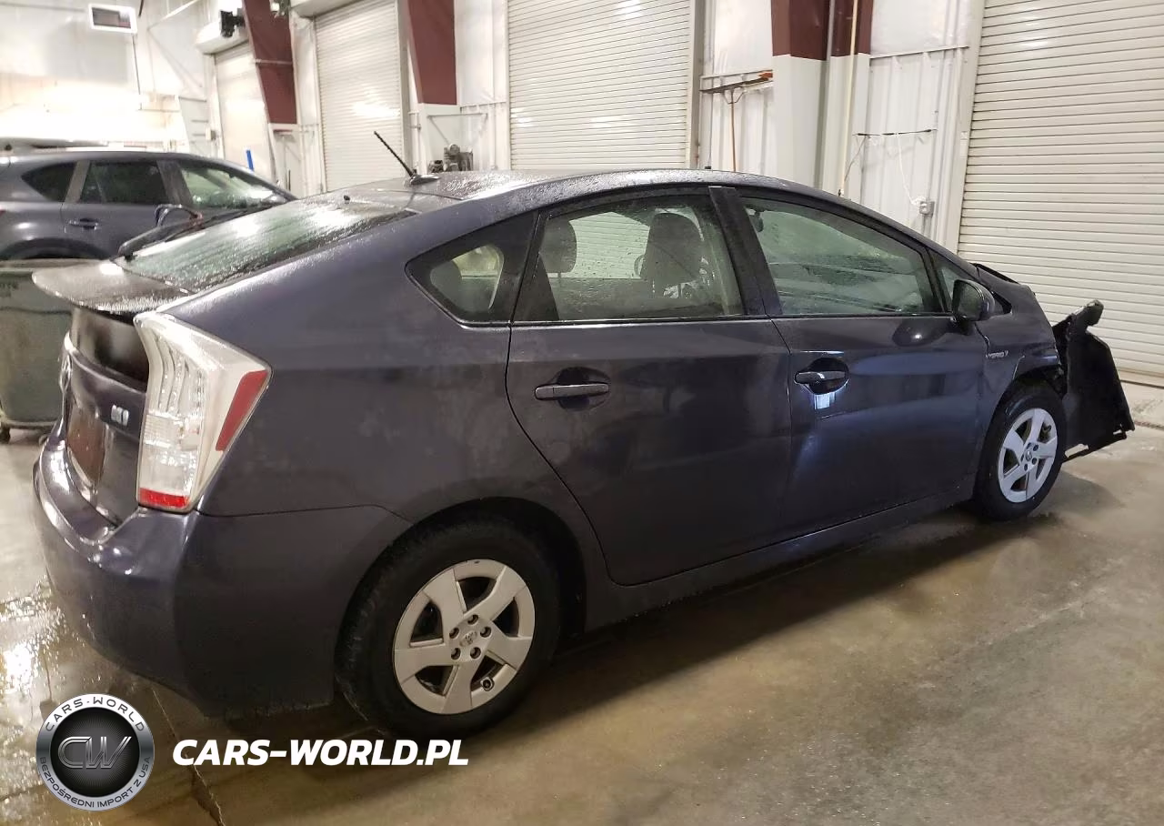 2011 Toyota Prius Three VIN:JTDKN3DU8B0295456 - 3