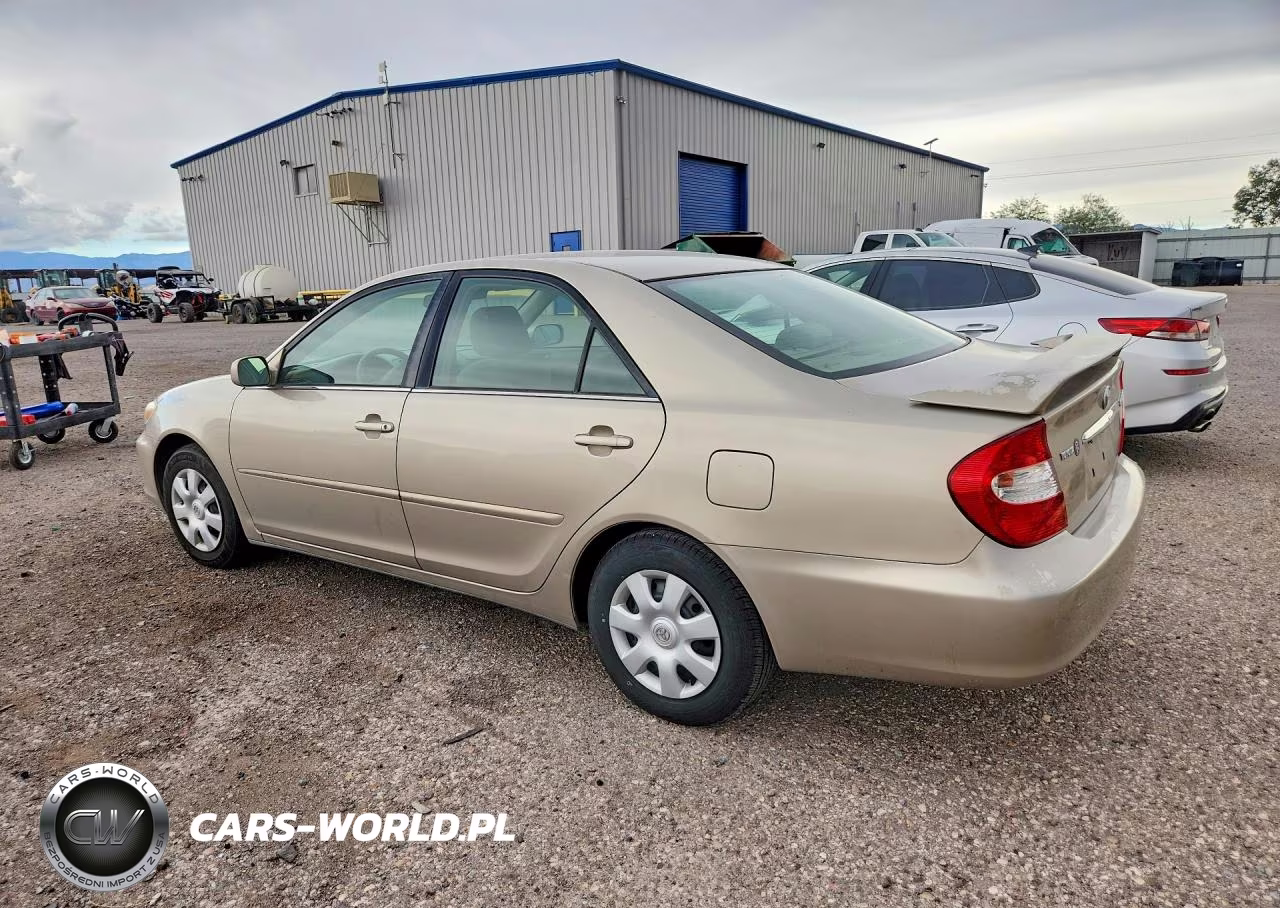 2003 Toyota Camry Le VIN:4T1BE32K03U770346 - 2