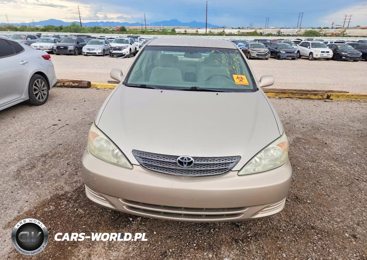 2003 Toyota Camry Le VIN:4T1BE32K03U770346 - 5