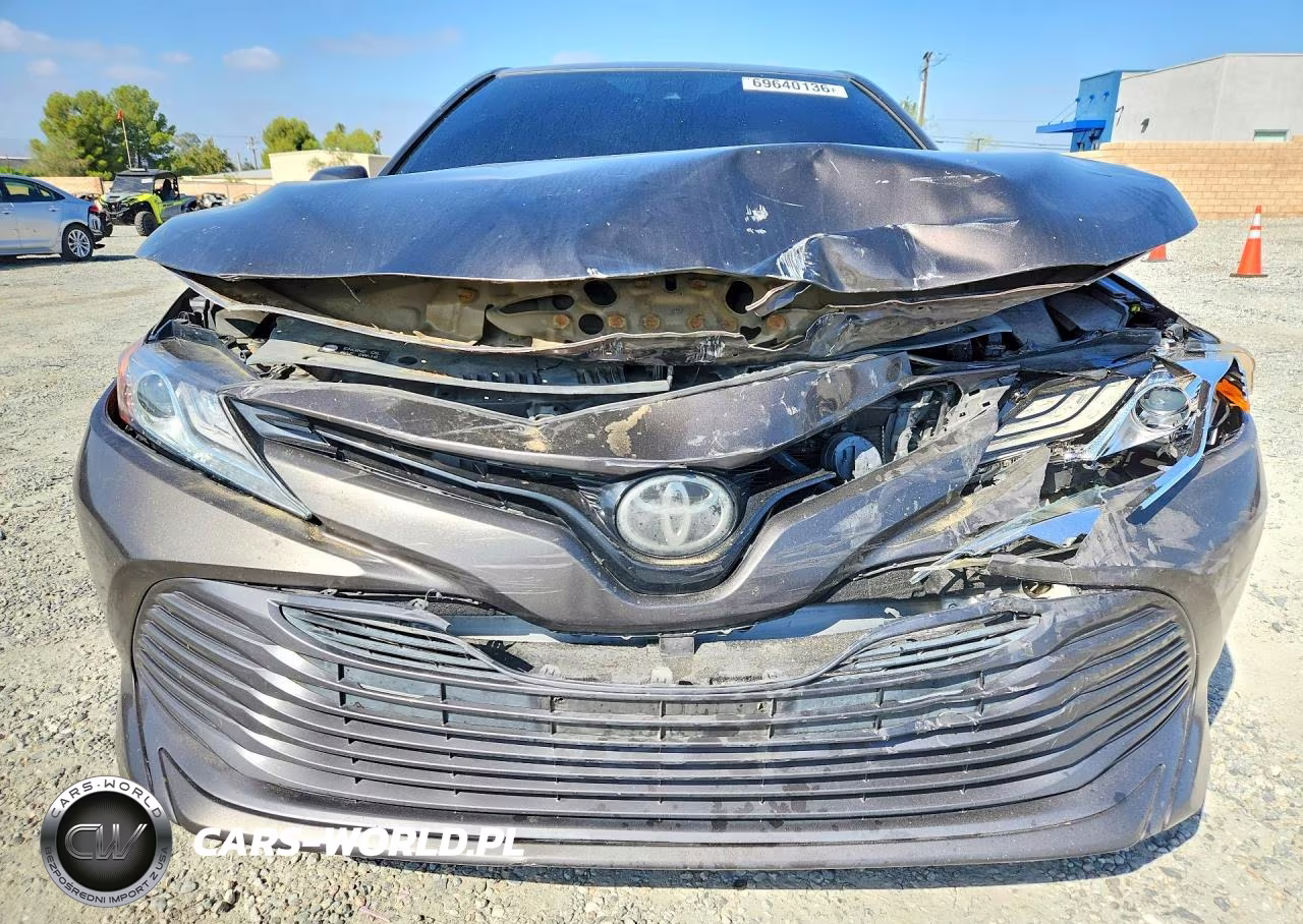 2019 Toyota Camry Xle VIN:4T1B11HK0KU257006 - 5