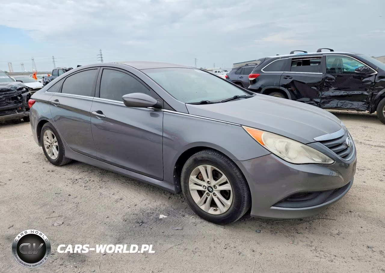 2014 Hyundai Sonata Gls VIN:5NPEB4AC9EH893974 - 4