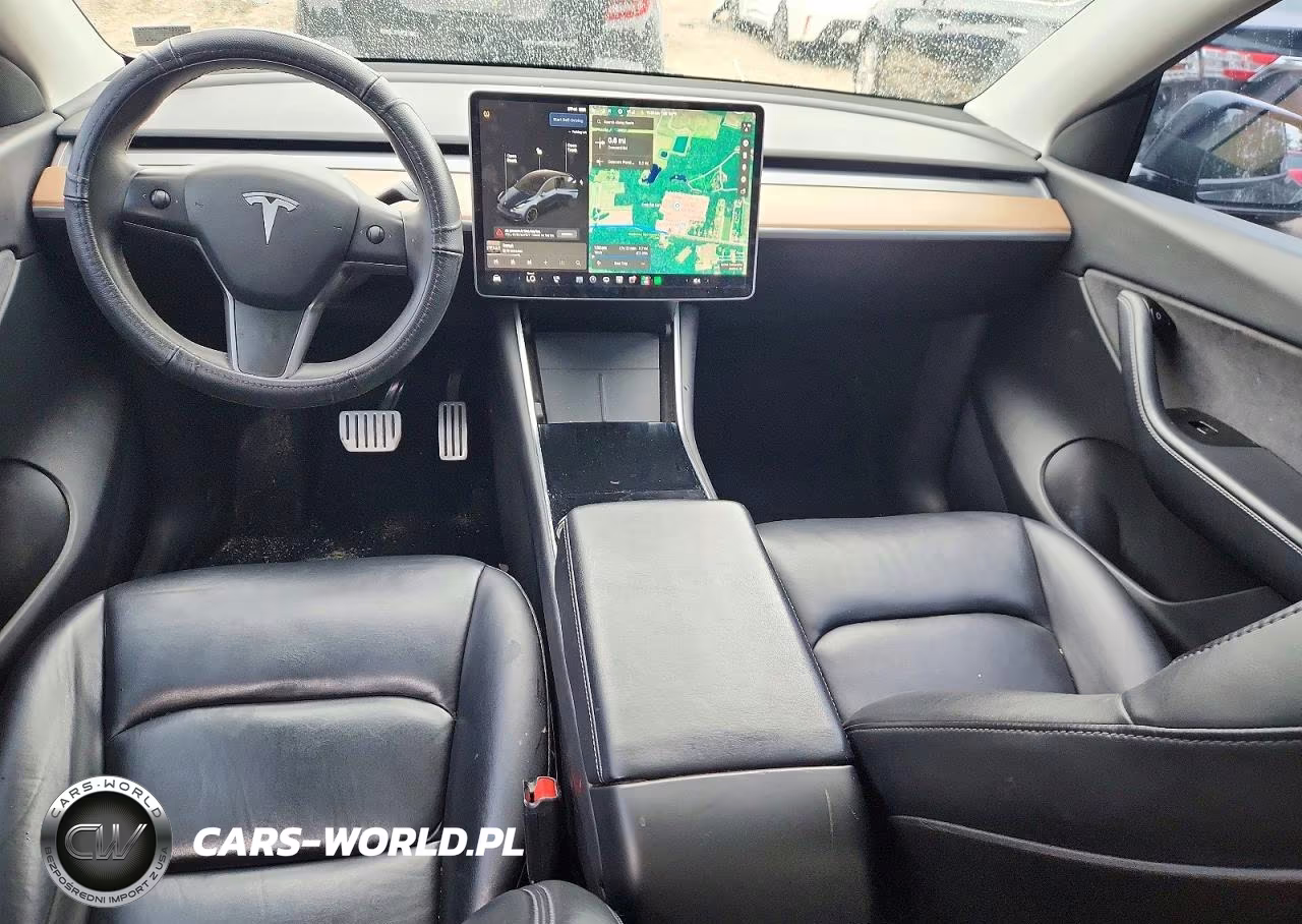 2020 Tesla Model Y VIN:5YJYGDEF8LF033725 - 8