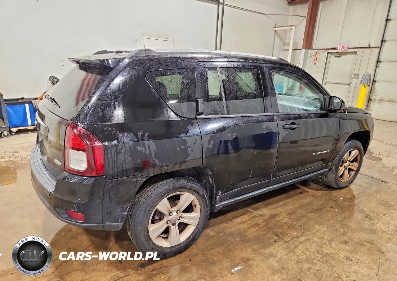 2016 Jeep Compass Latitude VIN:1C4NJDEB6GD663032 - 3