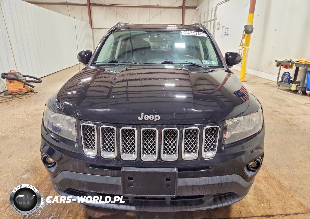 2016 Jeep Compass Latitude VIN:1C4NJDEB6GD663032 - 5
