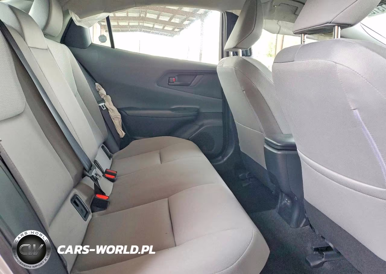 2024 Toyota Prius Le VIN:JTDADABU5R3020738 - 10