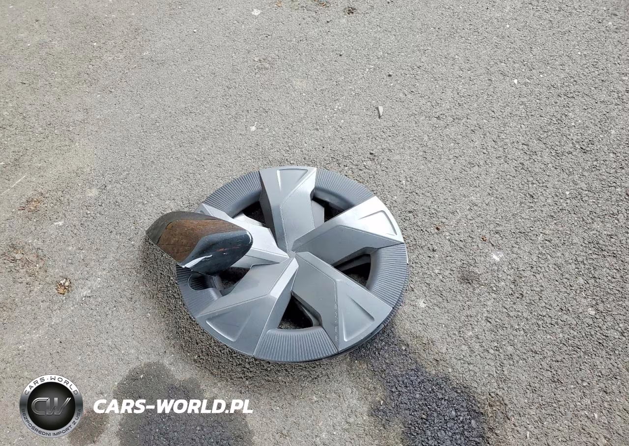 2024 Toyota Prius Le VIN:JTDADABU5R3020738 - 12
