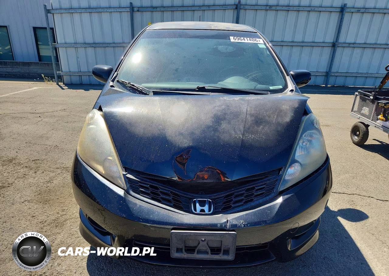 2012 Honda Fit Sport VIN:JHMGE8H55CC012080 - 5
