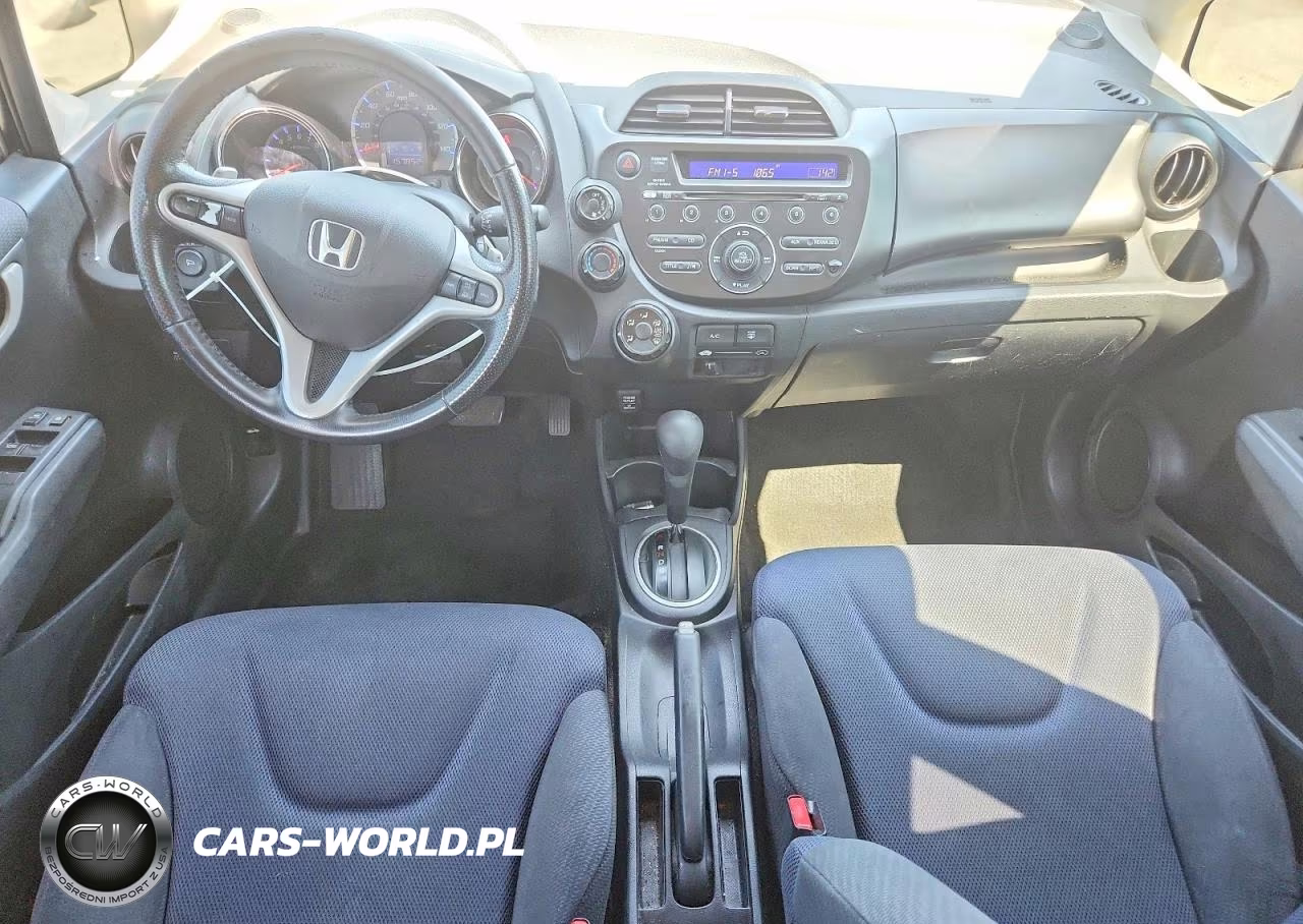 2012 Honda Fit Sport VIN:JHMGE8H55CC012080 - 8