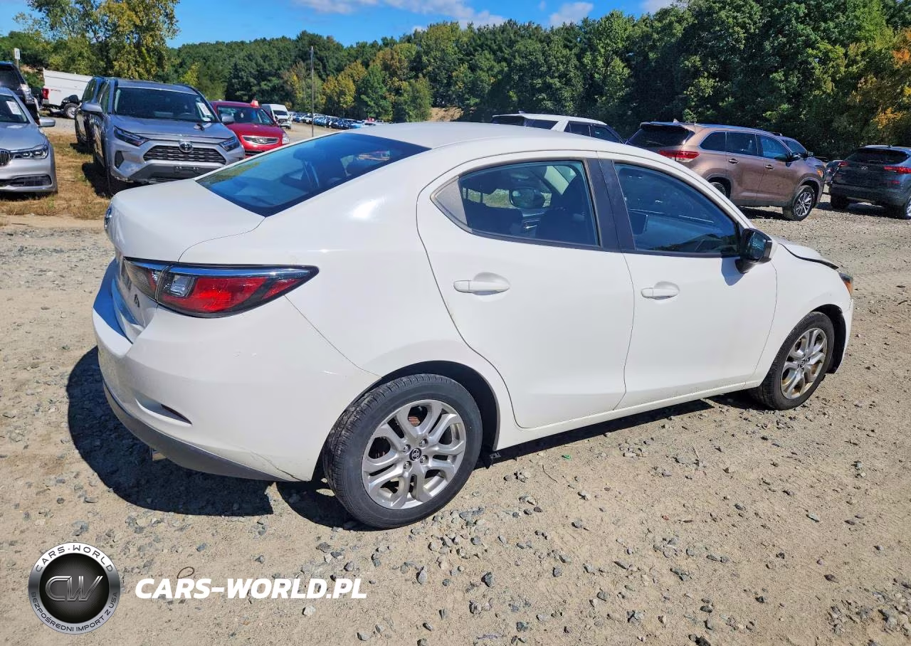 2017 Toyota Yaris Ia Base VIN:3MYDLBYV7HY165227 - 3