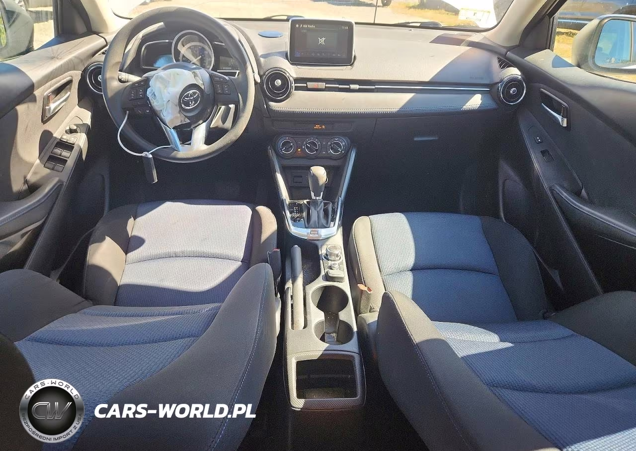 2017 Toyota Yaris Ia Base VIN:3MYDLBYV7HY165227 - 8
