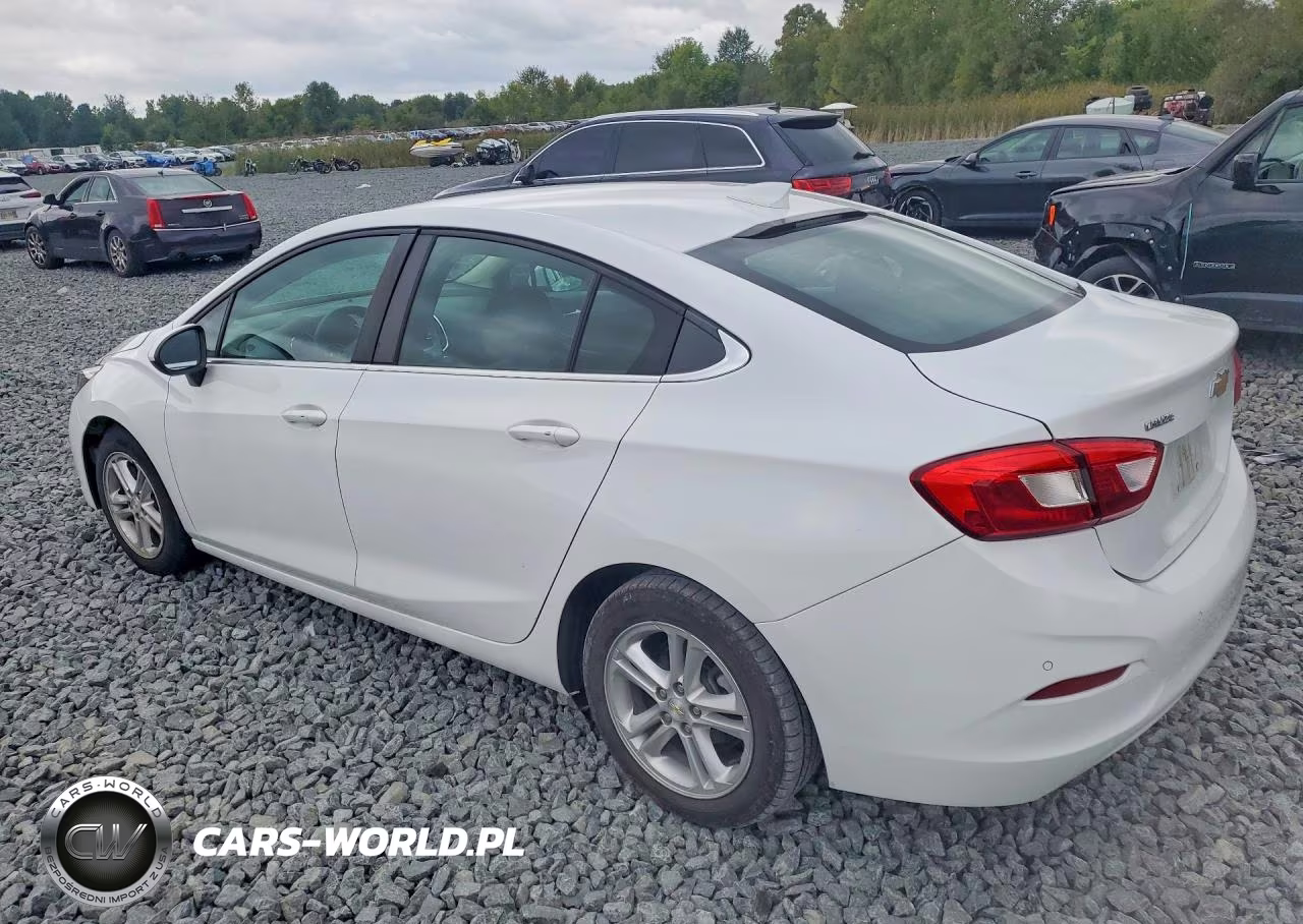 2018 Chevrolet Cruze Lt VIN:1G1BE5SM2J7104627 - 2
