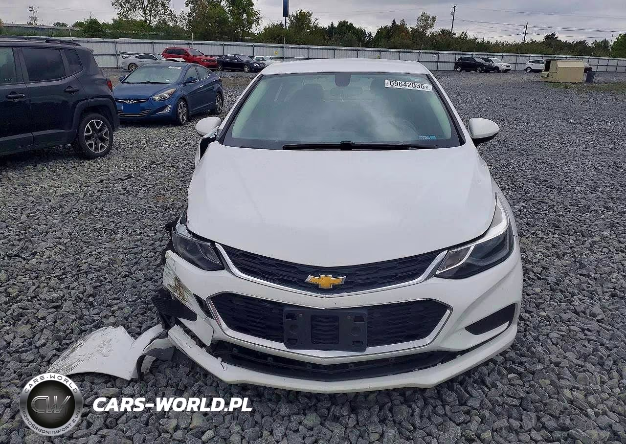 2018 Chevrolet Cruze Lt VIN:1G1BE5SM2J7104627 - 5