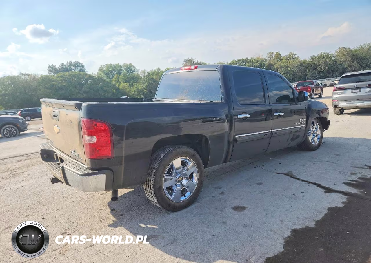 2011 Chevrolet Silverado C1500 Lt VIN:3GCPCSE04BG207676 - 3