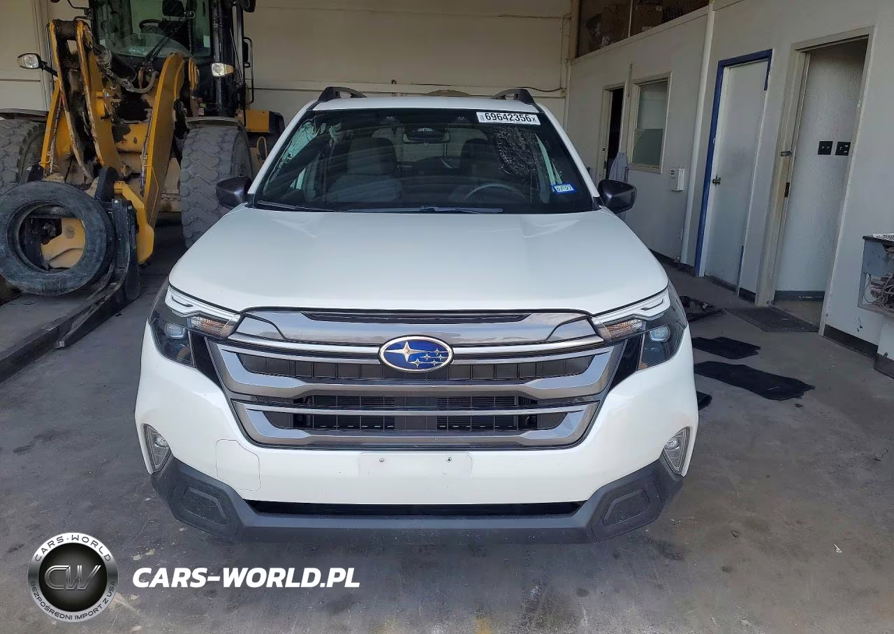2025 Subaru Forester Premium VIN:JF2SLDDC4SH542851 - 5