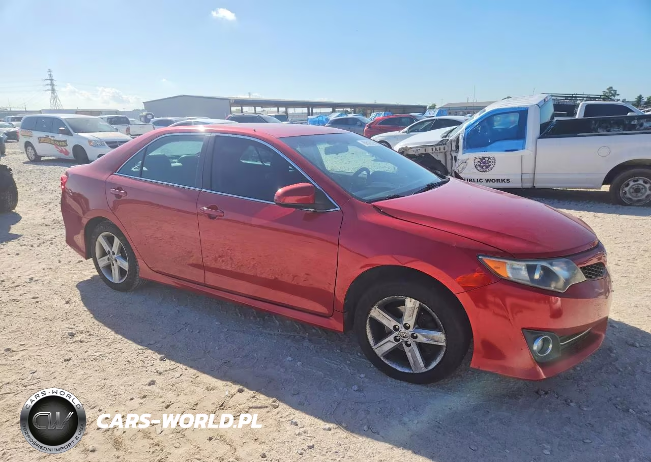 2014 Toyota Camry Se VIN:4T1BF1FK1EU787011 - 4