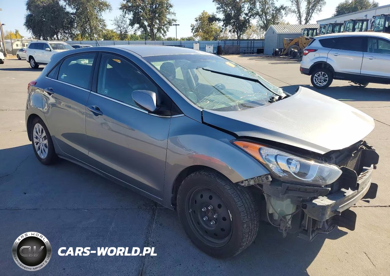 2017 Hyundai Elantra Gt Base VIN:KMHD35LH5HU373803 - 4