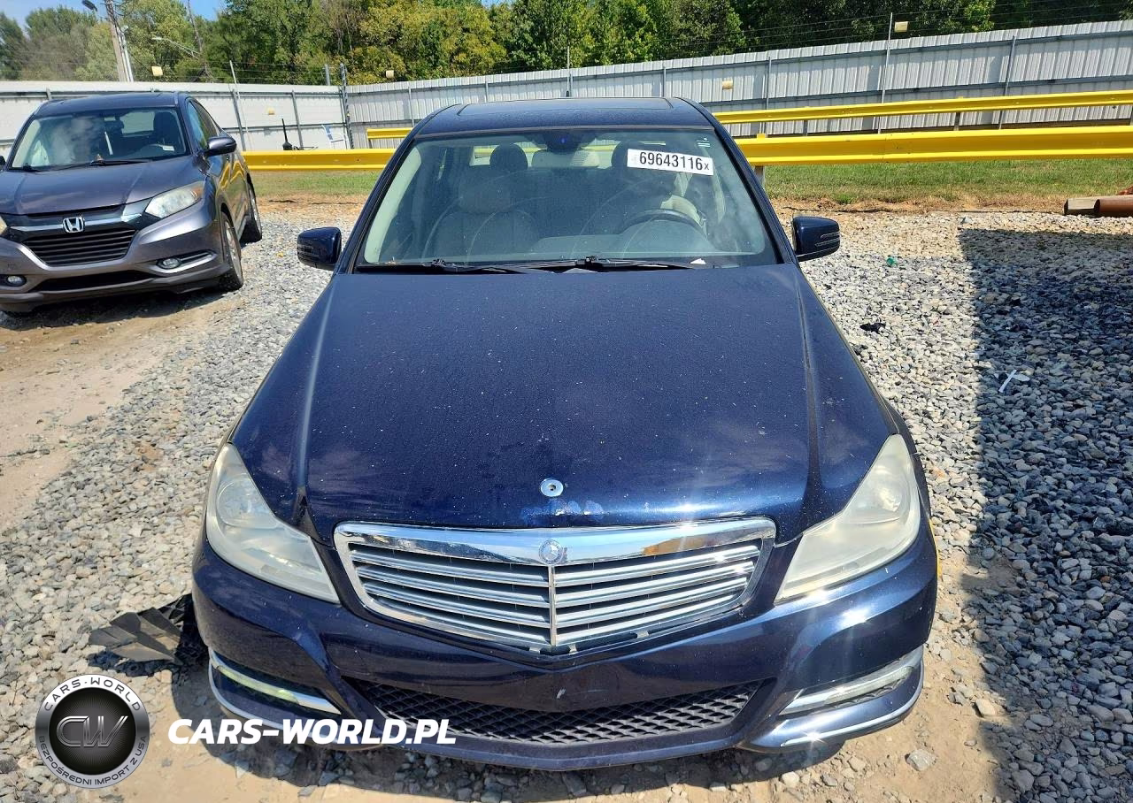 2012 Mercedes-Benz C 300 4Matic VIN:WDDGF8BB5CF889069 - 5