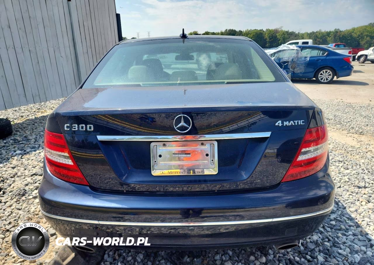 2012 Mercedes-Benz C 300 4Matic VIN:WDDGF8BB5CF889069 - 6