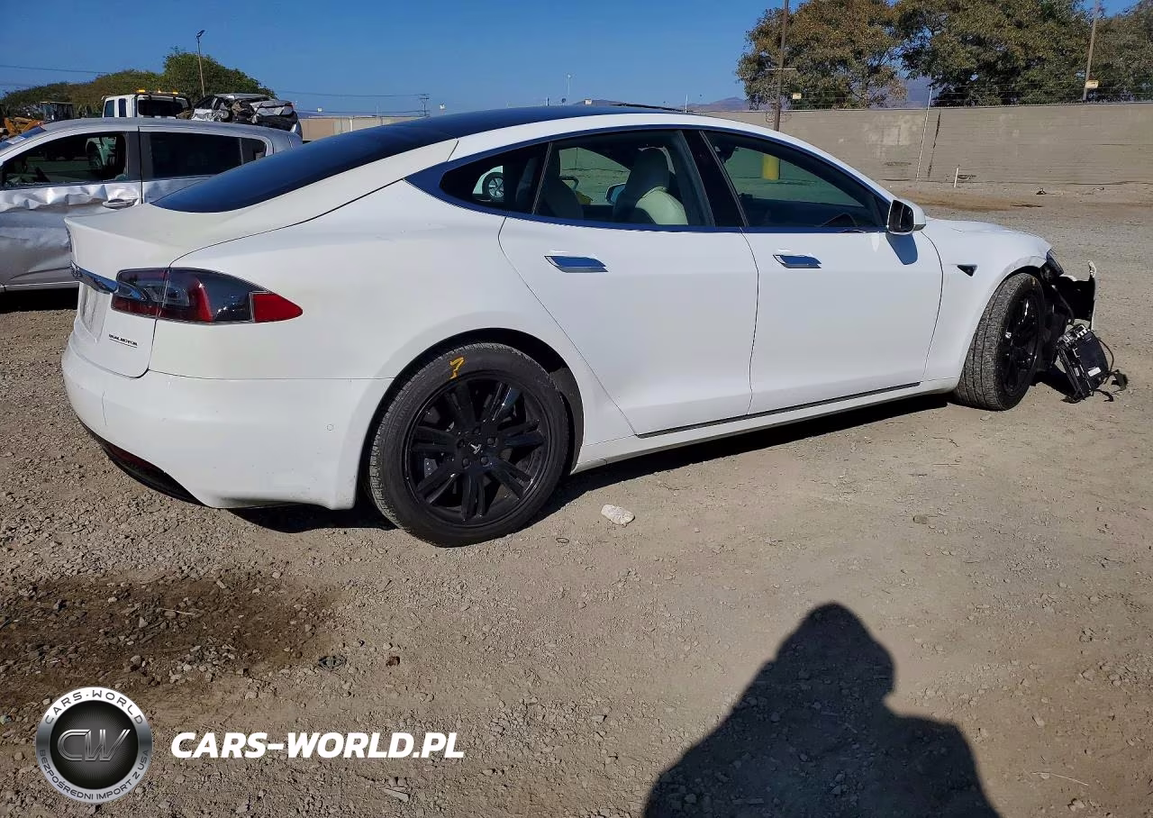 2020 Tesla Model S VIN:5YJSA1E20LF403326 - 3