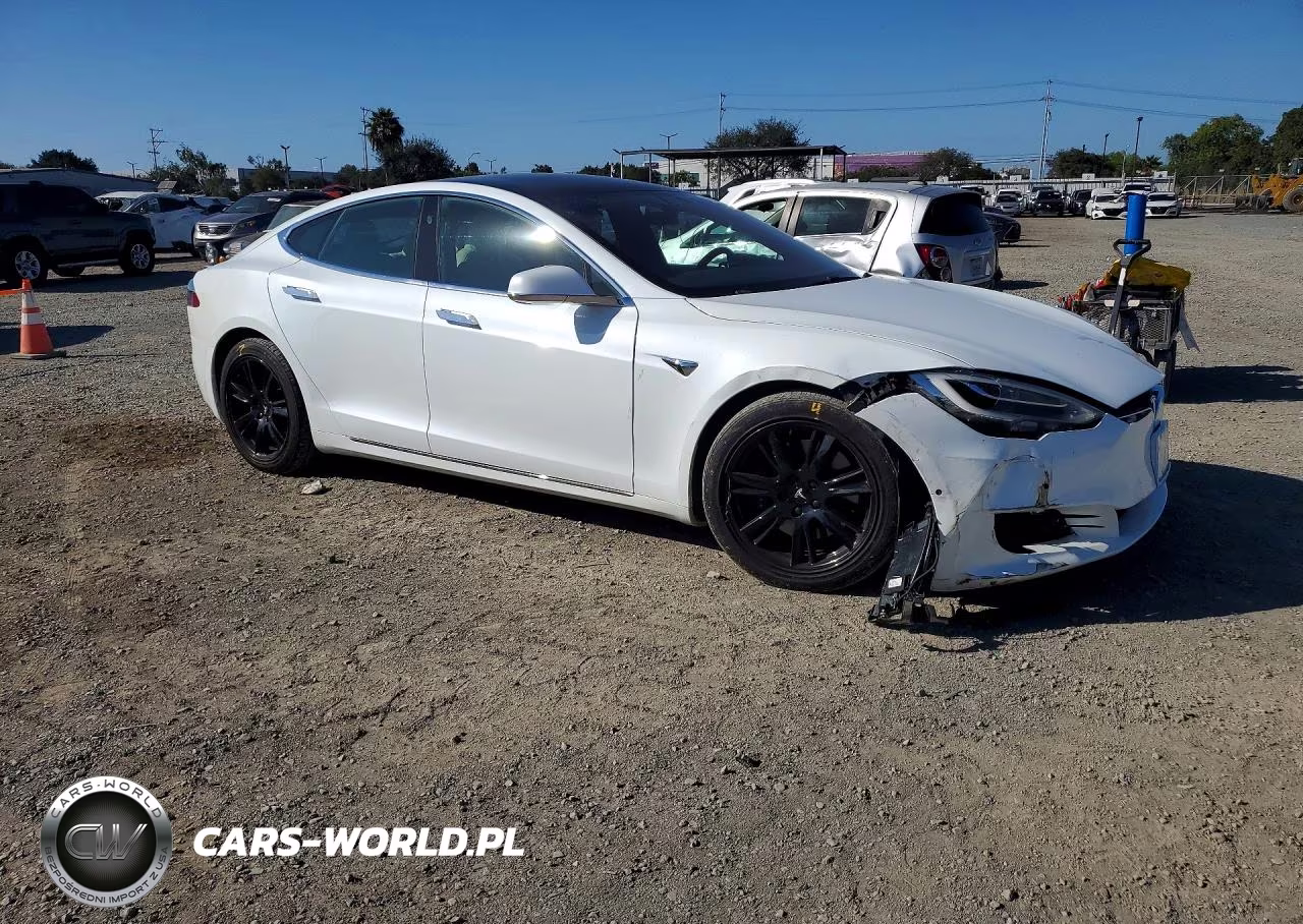 2020 Tesla Model S VIN:5YJSA1E20LF403326 - 4