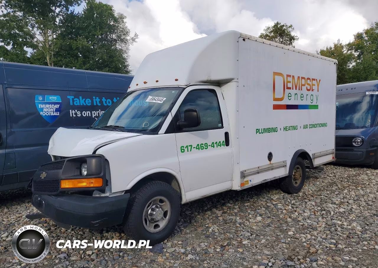 2014 Chevrolet Express Delivery Truck