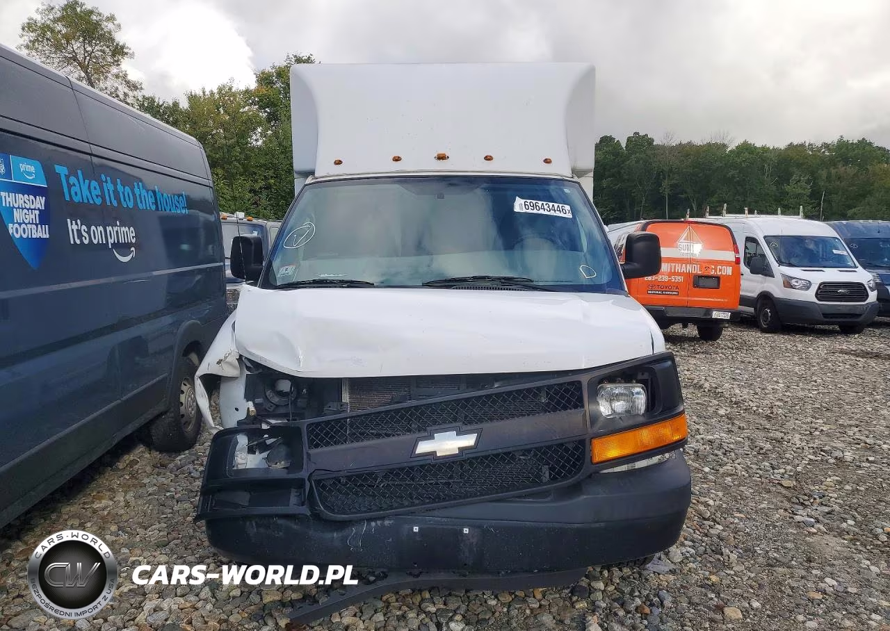 2014 Chevrolet Express Delivery Truck VIN:1GB0G2CA0E1159232 - 5