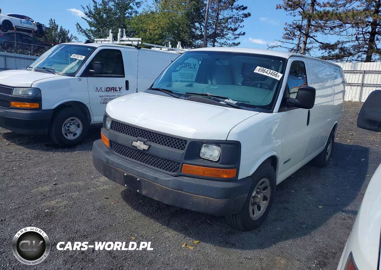 2014 Chevrolet Express 1500 Cargo Delivery Van