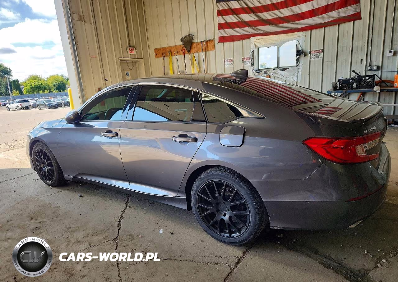 2018 Honda Accord Sport VIN:1HGCV1F36JA028663 - 2