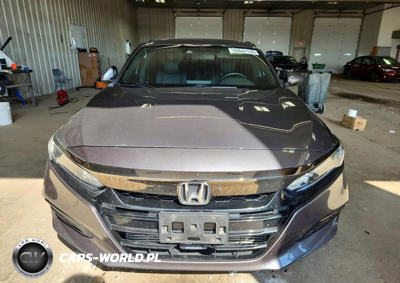 2018 Honda Accord Sport VIN:1HGCV1F36JA028663 - 5