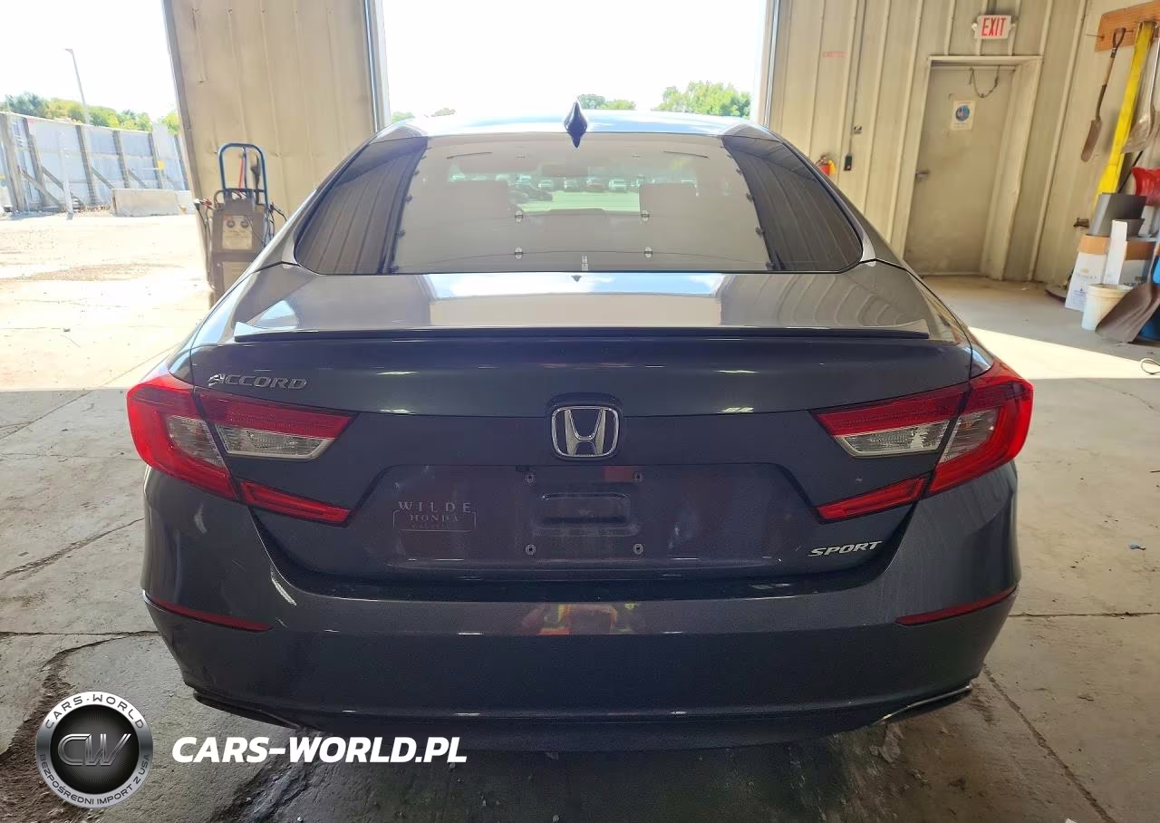 2018 Honda Accord Sport VIN:1HGCV1F36JA028663 - 6