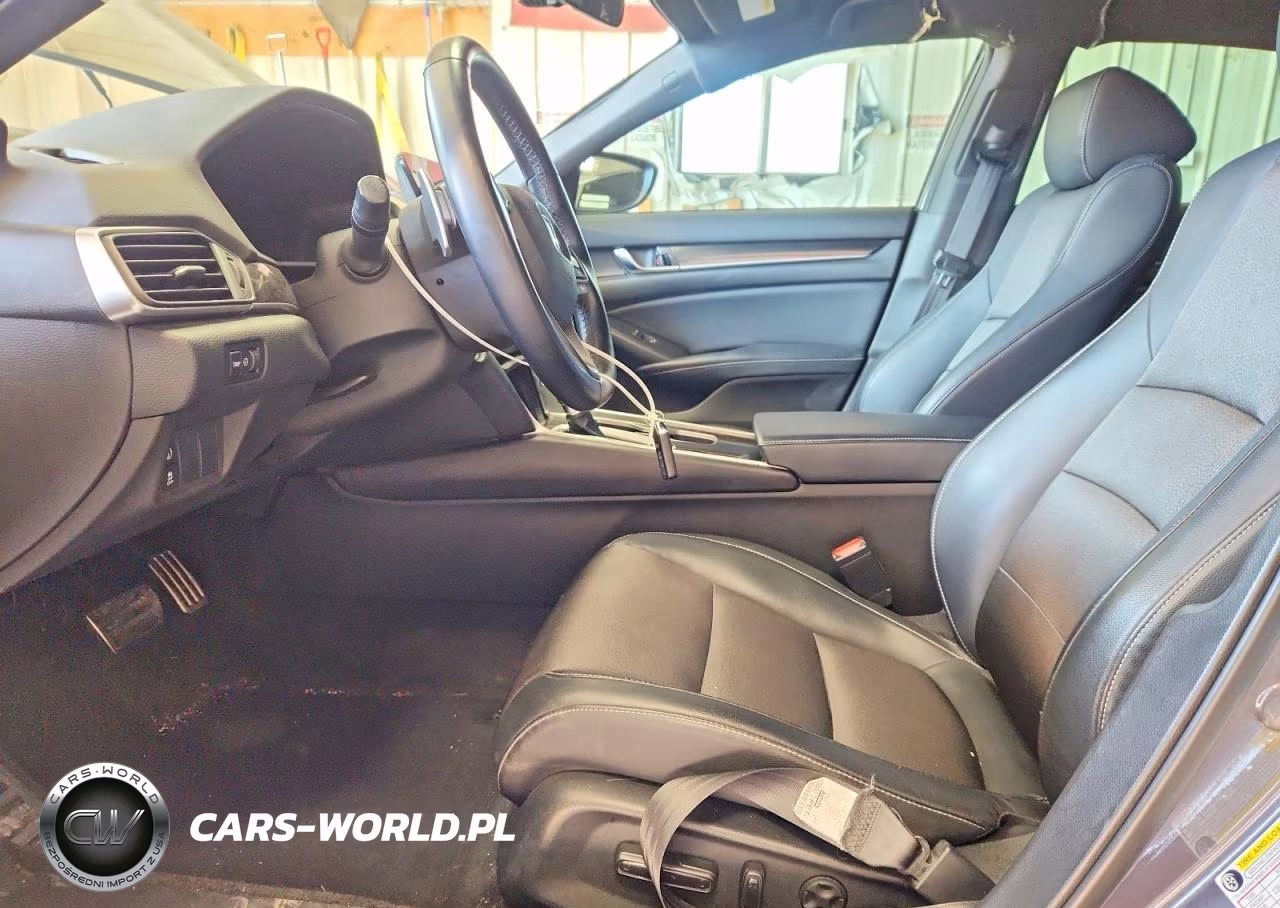 2018 Honda Accord Sport VIN:1HGCV1F36JA028663 - 7