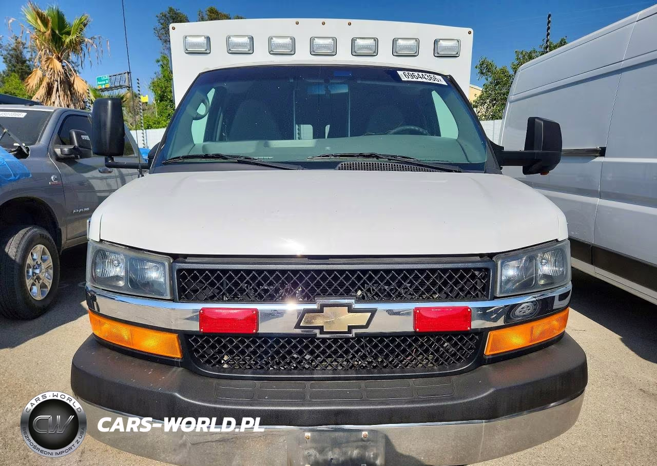 2015 Chevrolet Express G3500 VIN:1GB3G2CL3F1240998 - 5
