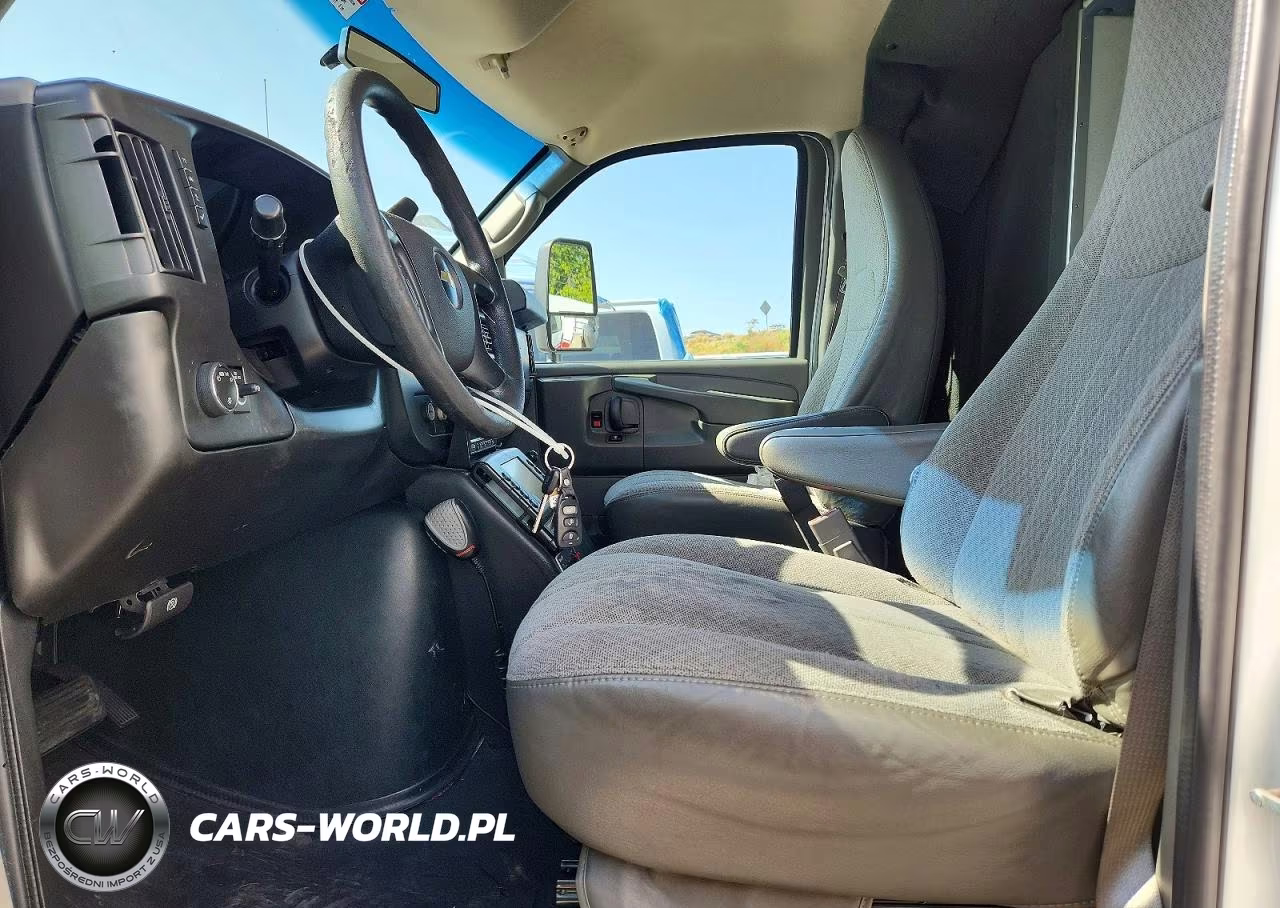 2015 Chevrolet Express G3500 VIN:1GB3G2CL3F1240998 - 7