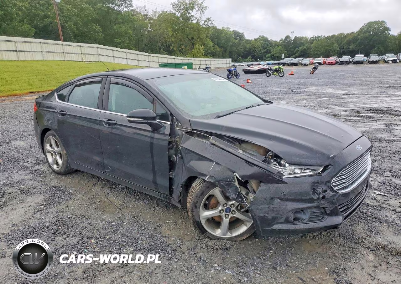 2014 Ford Fusion Se VIN:1FA6P0H70E5388435 - 4