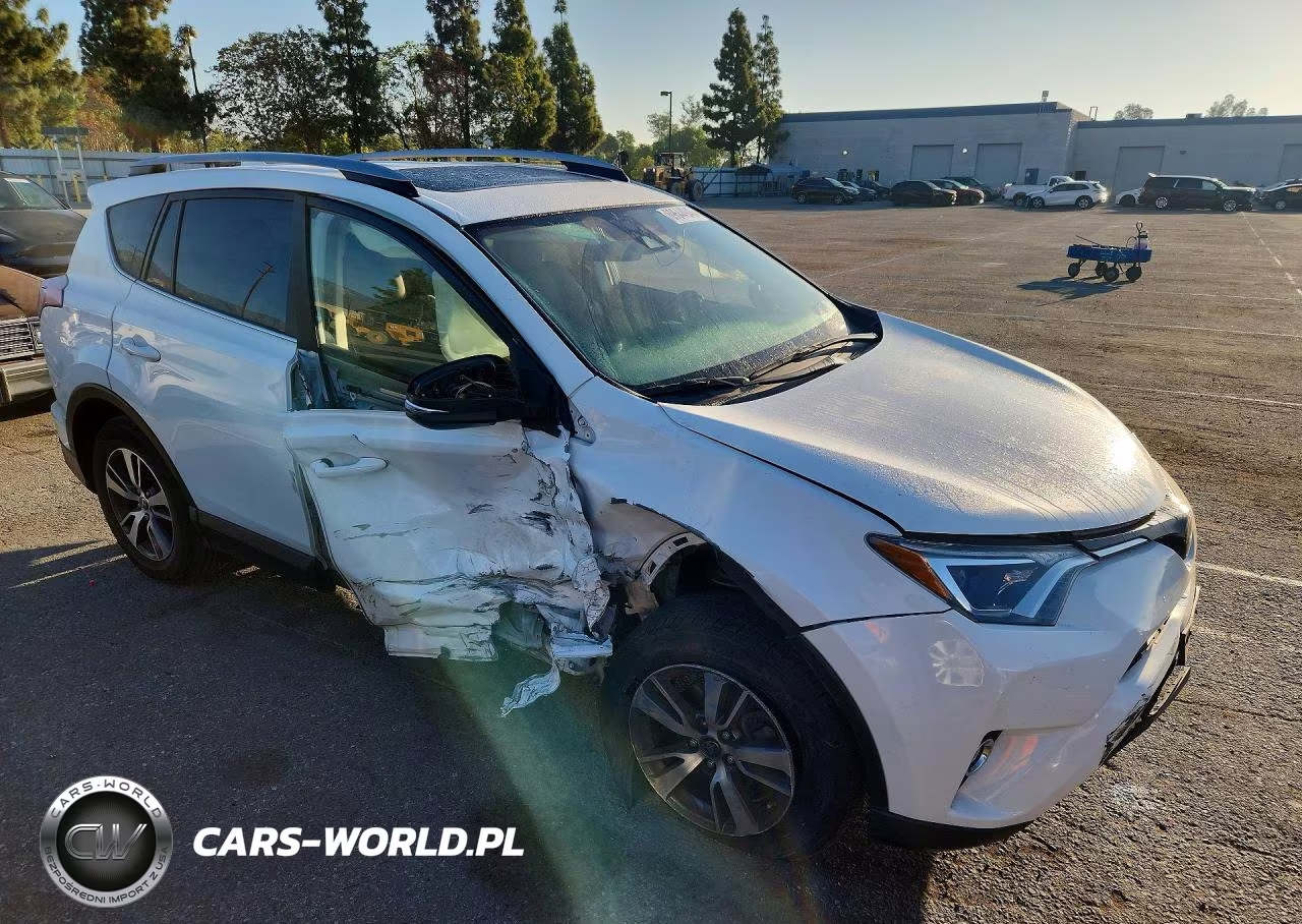 2017 Toyota Rav4 Xle VIN:JTMWFREV0HJ704674 - 4