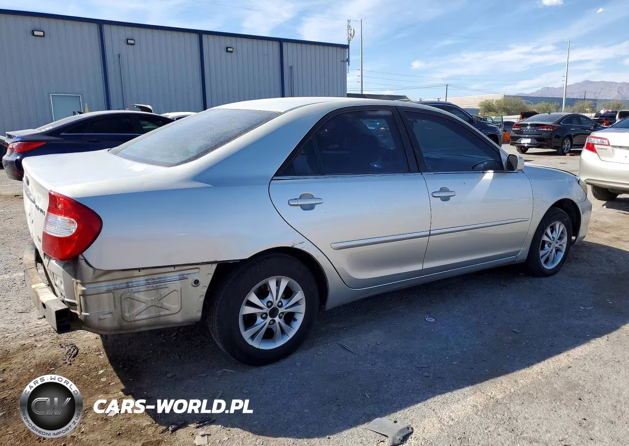 2004 Toyota Camry Le V6 VIN:4T1BF32K54U578452 - 3