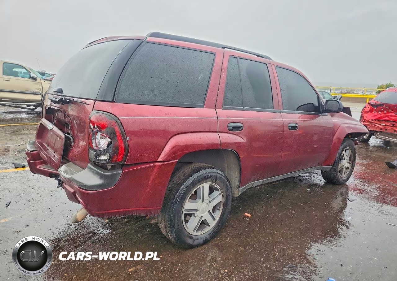2005 Chevrolet Trailblazer Ls VIN:1GNDS13S652111119 - 3