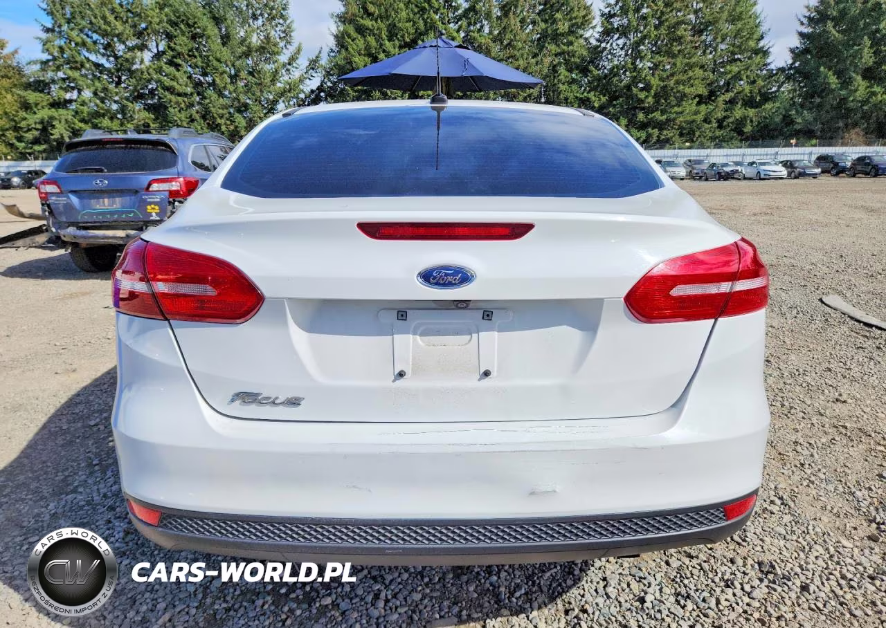 2018 Ford Focus S VIN:1FADP3E27JL313903 - 6