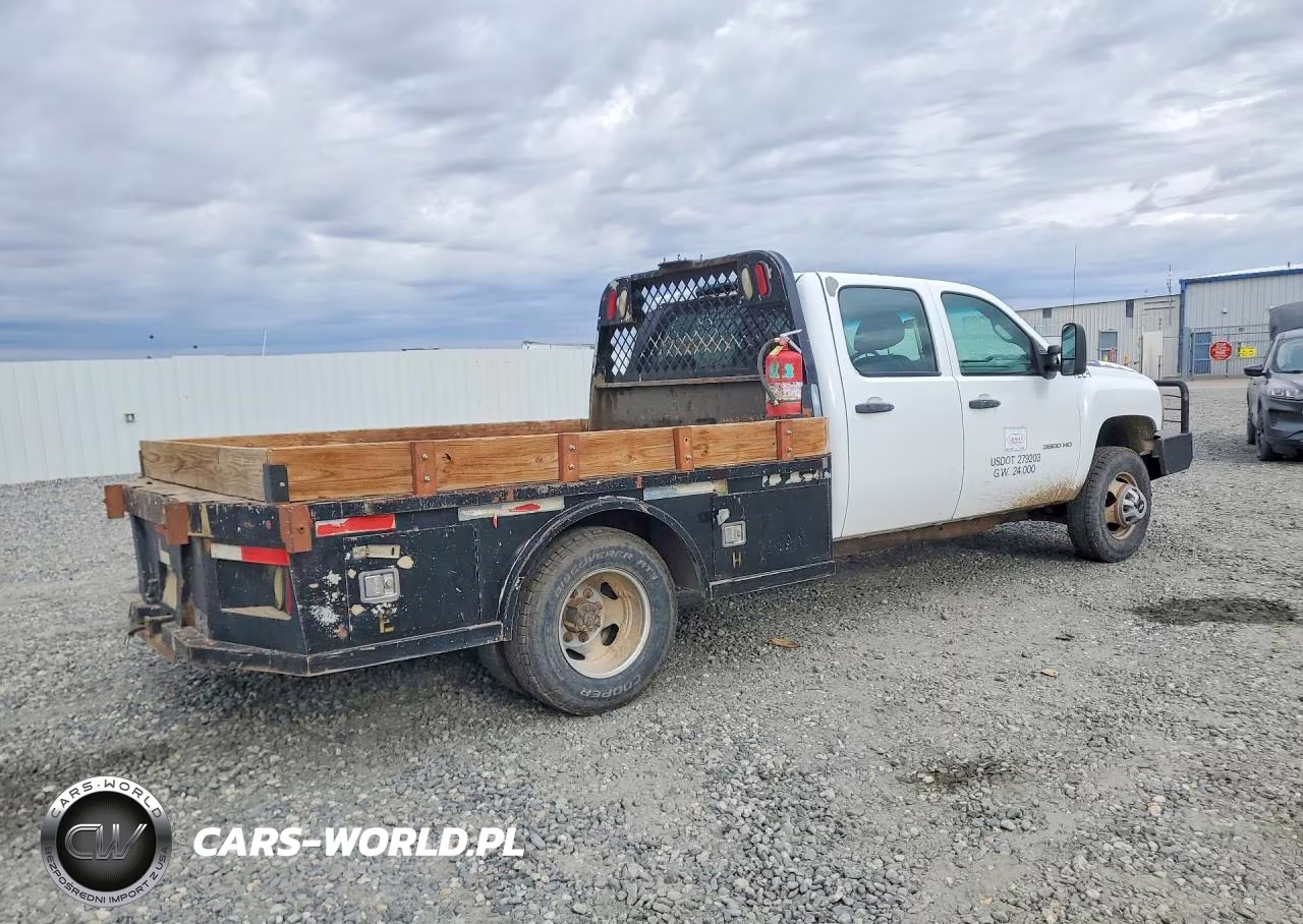 2013 Chevrolet Silverado K3500 VIN:1GB4KZCG1DF163482 - 3