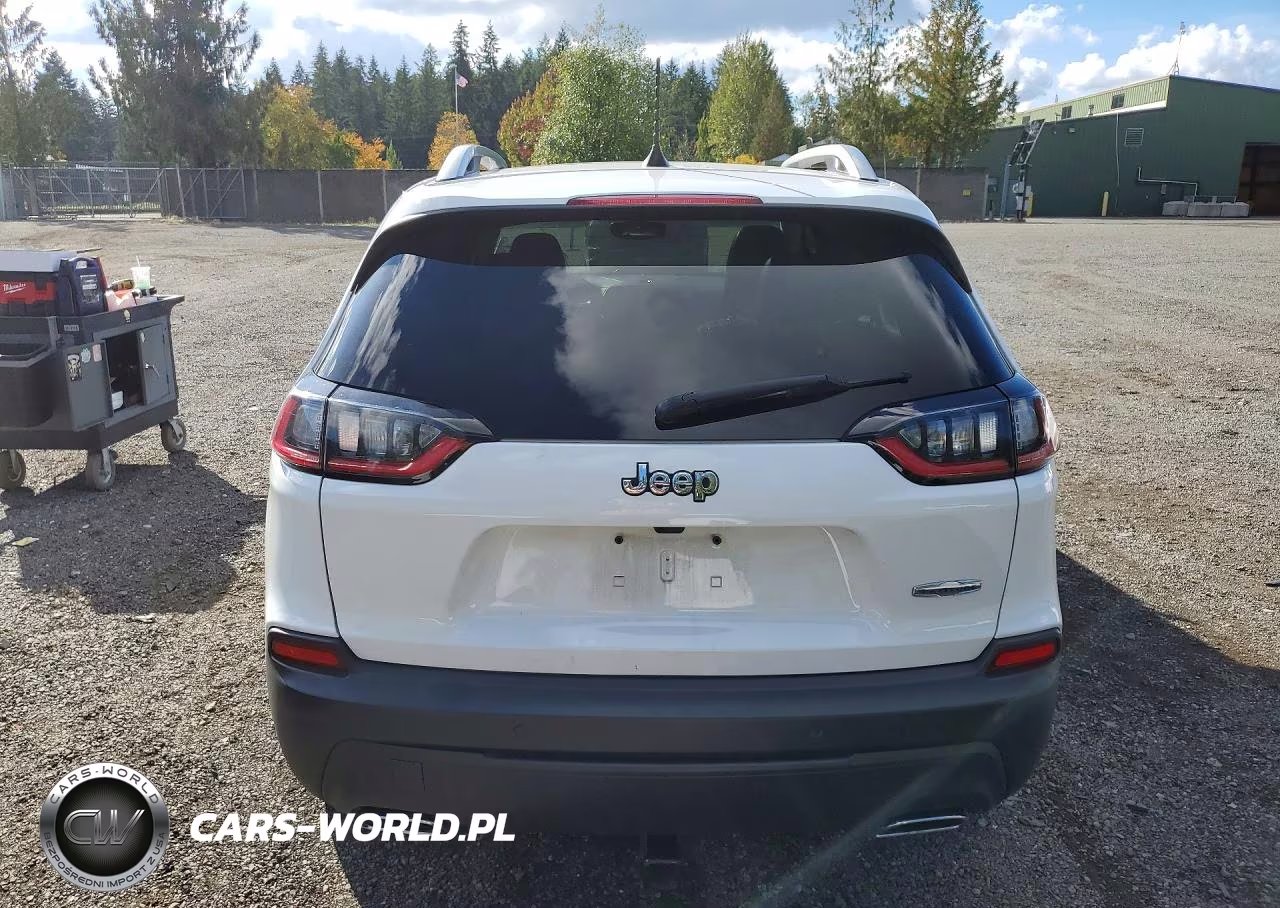 2019 Jeep Cherokee Latitude Plus VIN:1C4PJMLX4KD306741 - 6