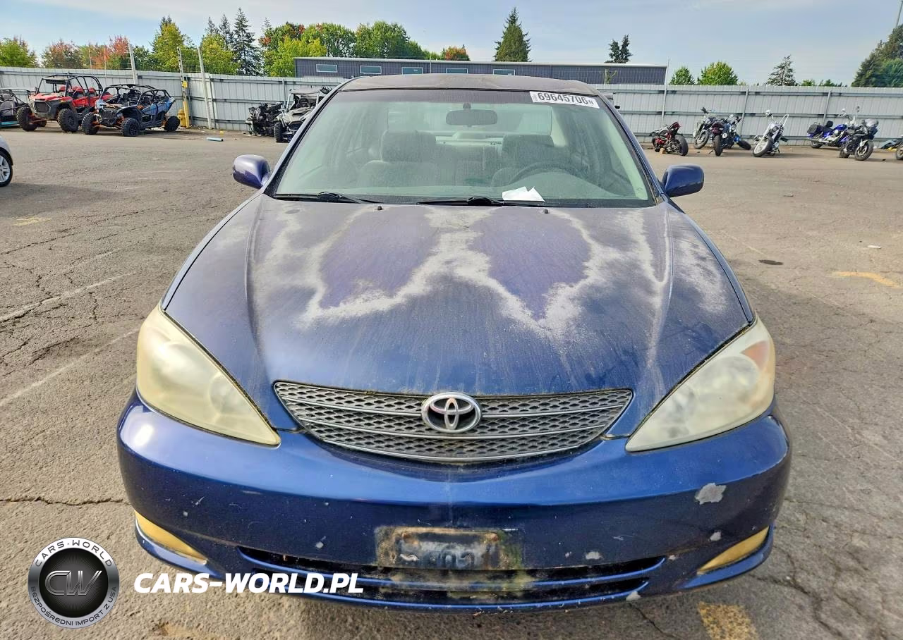 2002 Toyota Camry Le VIN:JTDBE32K620029094 - 5