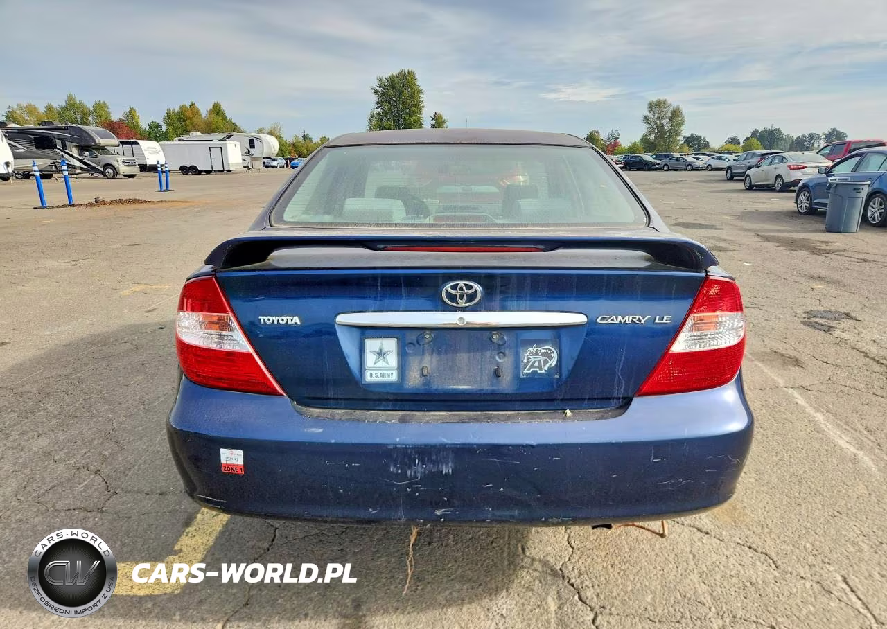 2002 Toyota Camry Le VIN:JTDBE32K620029094 - 6