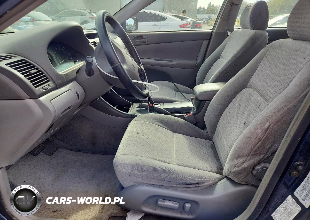 2002 Toyota Camry Le VIN:JTDBE32K620029094 - 7